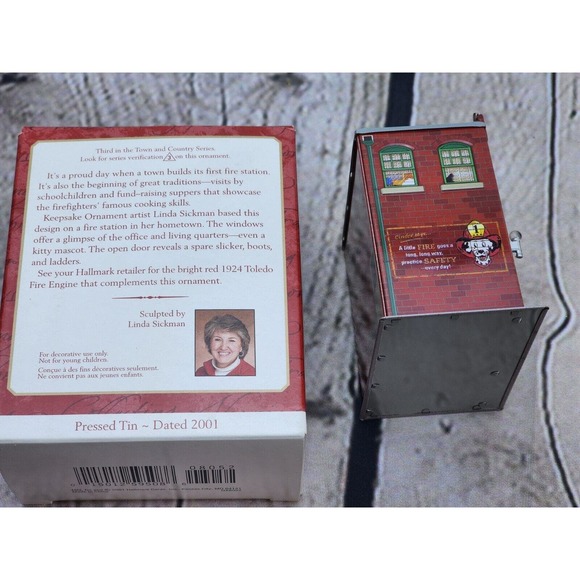 2001 Hallmark Keepsake Ornament Fire Station No. 1 Town And Country Nwt - Picture 2 of 4